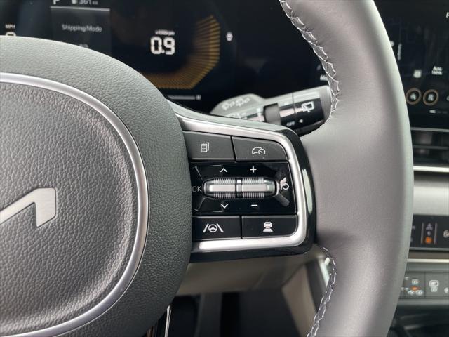 new 2025 Kia Carnival car, priced at $40,551