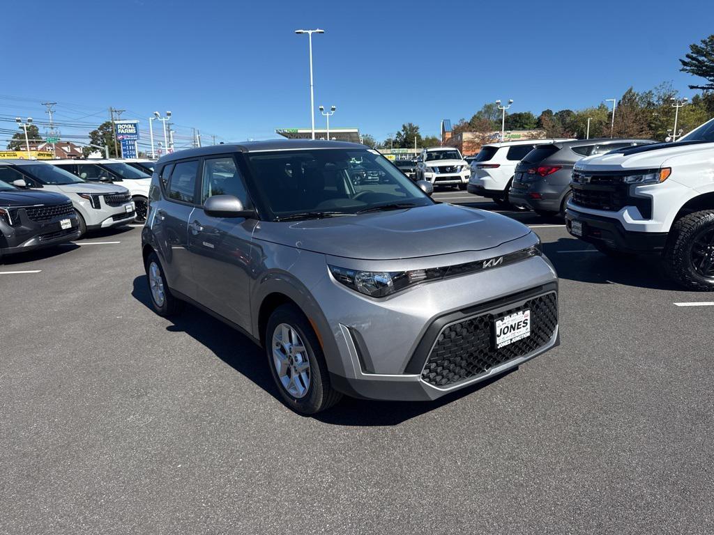 new 2025 Kia Soul car, priced at $21,066
