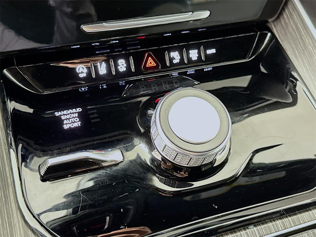 used 2024 Jeep Wagoneer L car, priced at $44,998