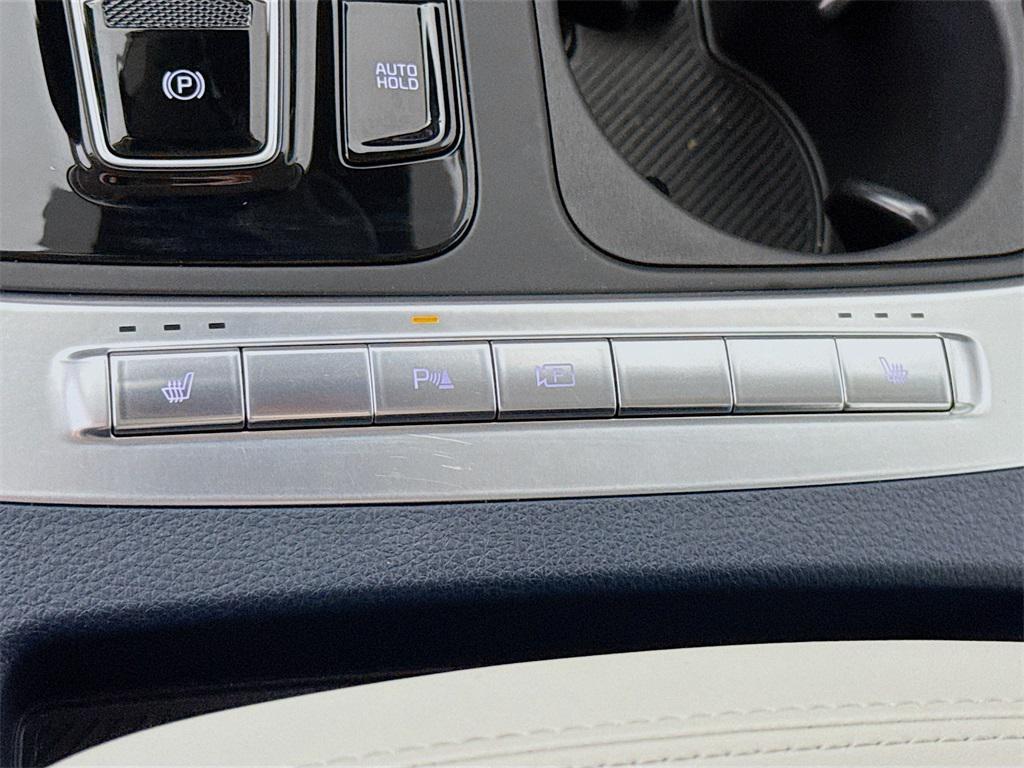 used 2026 Kia Carnival Hybrid car, priced at $46,995