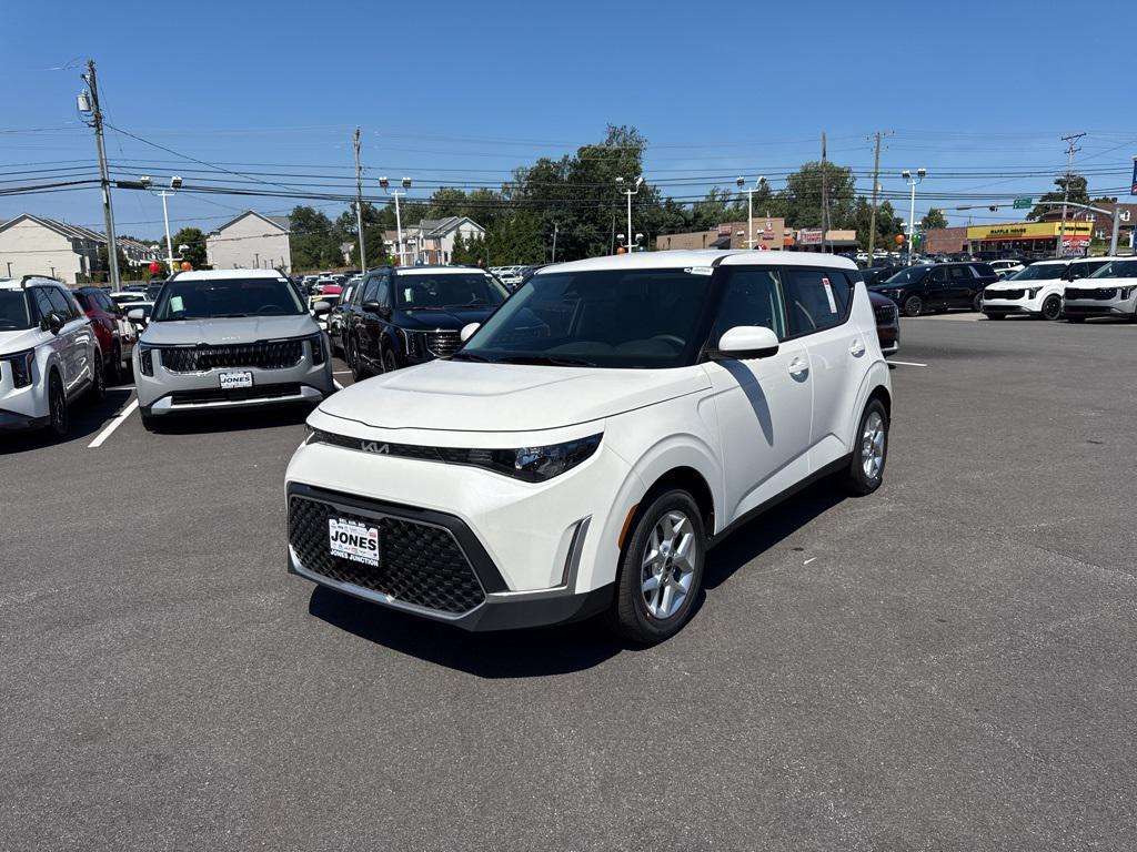 new 2025 Kia Soul car, priced at $21,332