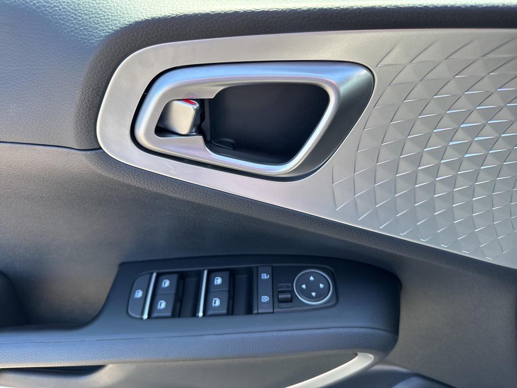 new 2025 Kia Soul car, priced at $21,332