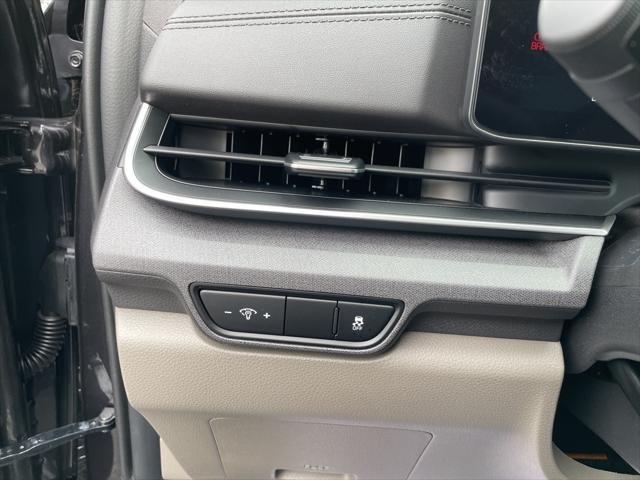 new 2025 Kia Carnival car, priced at $40,828