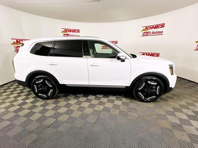 used 2023 Kia Telluride car, priced at $35,998