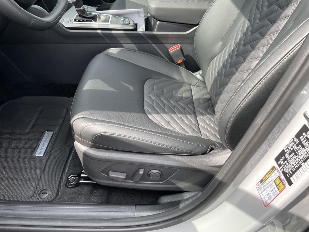 new 2026 Kia Sportage car, priced at $37,298
