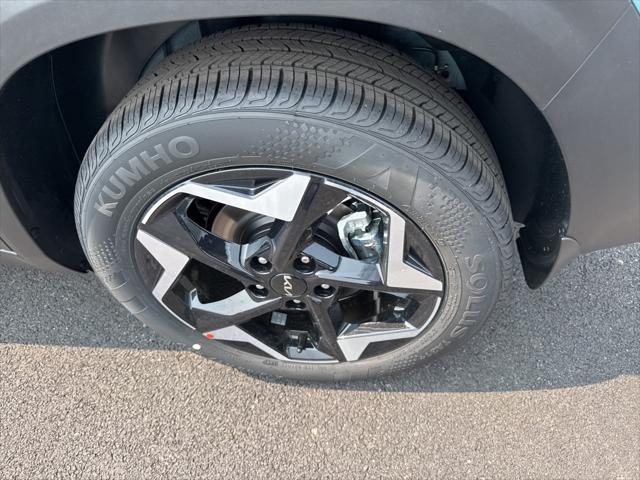 new 2025 Kia Seltos car, priced at $28,450