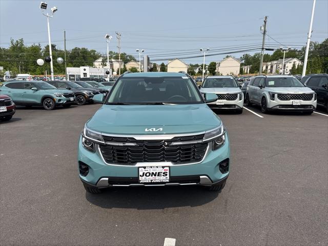 new 2025 Kia Seltos car, priced at $28,450
