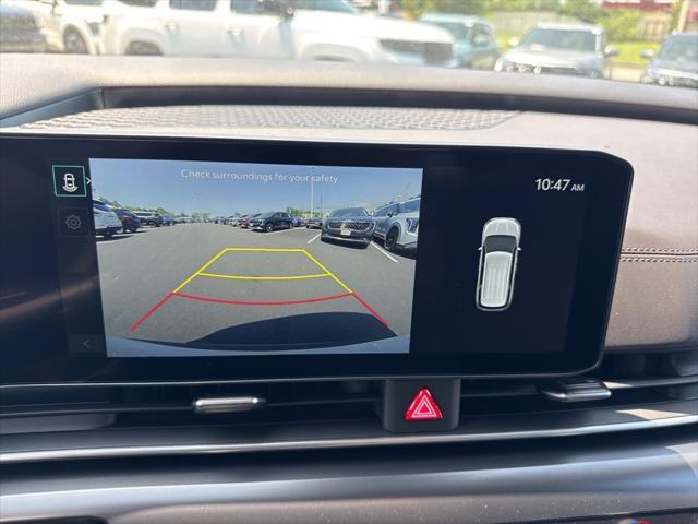new 2025 Kia Carnival car, priced at $39,499