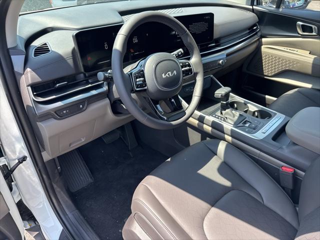 new 2025 Kia Carnival car, priced at $39,499