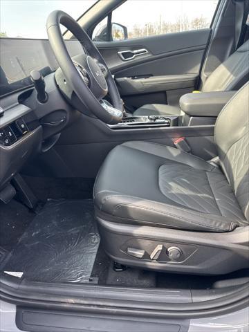 new 2025 Kia Sportage car, priced at $33,528