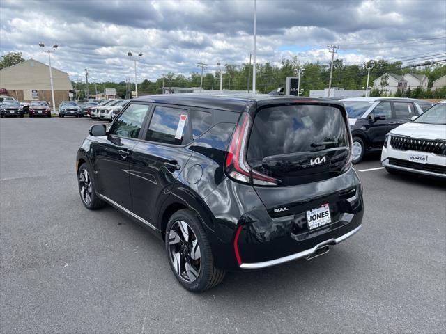 new 2025 Kia Soul car, priced at $27,121