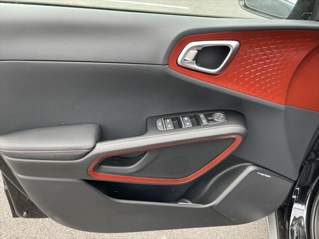 new 2025 Kia Soul car, priced at $27,121