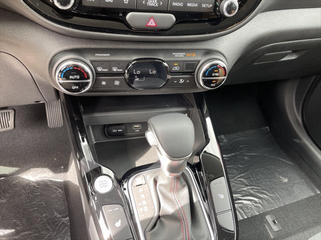 new 2025 Kia Soul car, priced at $27,121