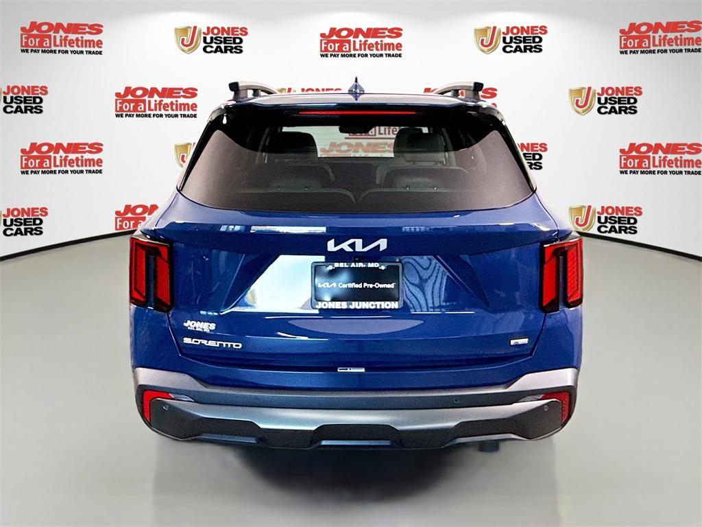 used 2024 Kia Sorento car, priced at $38,498