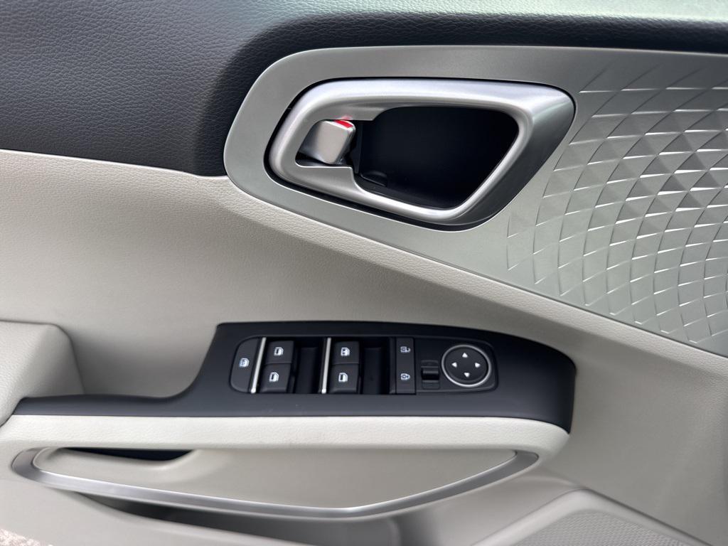 new 2025 Kia Soul car, priced at $21,394