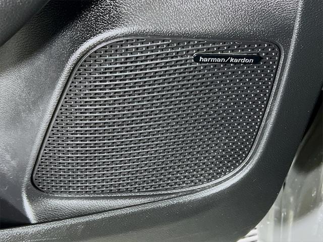 used 2022 Chrysler Pacifica car, priced at $32,998