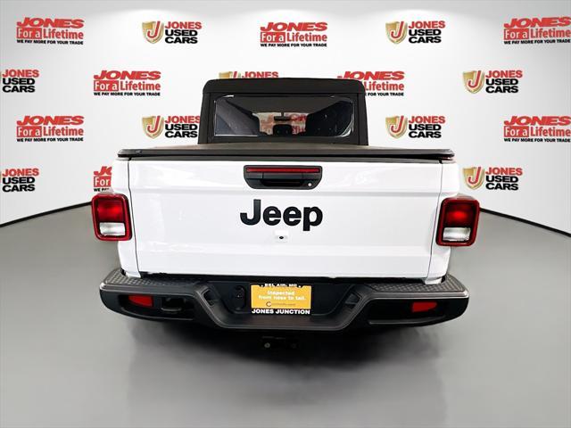 used 2023 Jeep Gladiator car, priced at $33,996