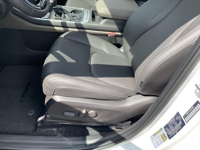 new 2025 Kia Carnival car, priced at $38,494