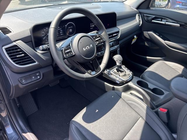 new 2025 Kia Seltos car, priced at $28,576