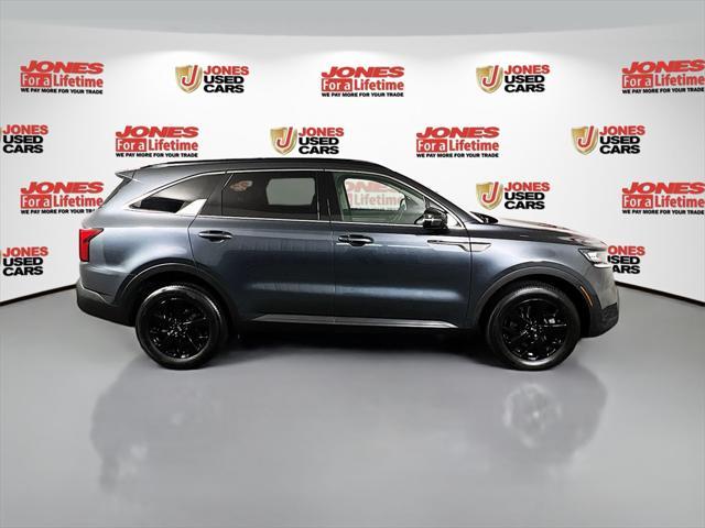 used 2021 Kia Sorento car, priced at $21,995