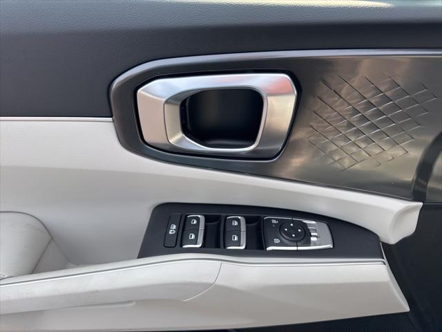 new 2025 Kia Sorento car, priced at $36,321