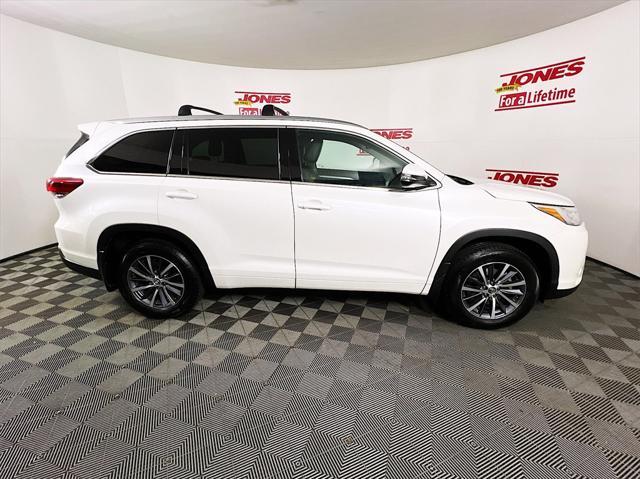 used 2018 Toyota Highlander car, priced at $27,998