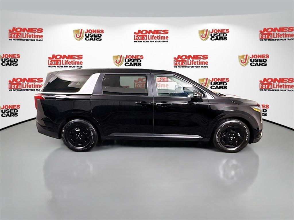used 2025 Kia Carnival car, priced at $36,998