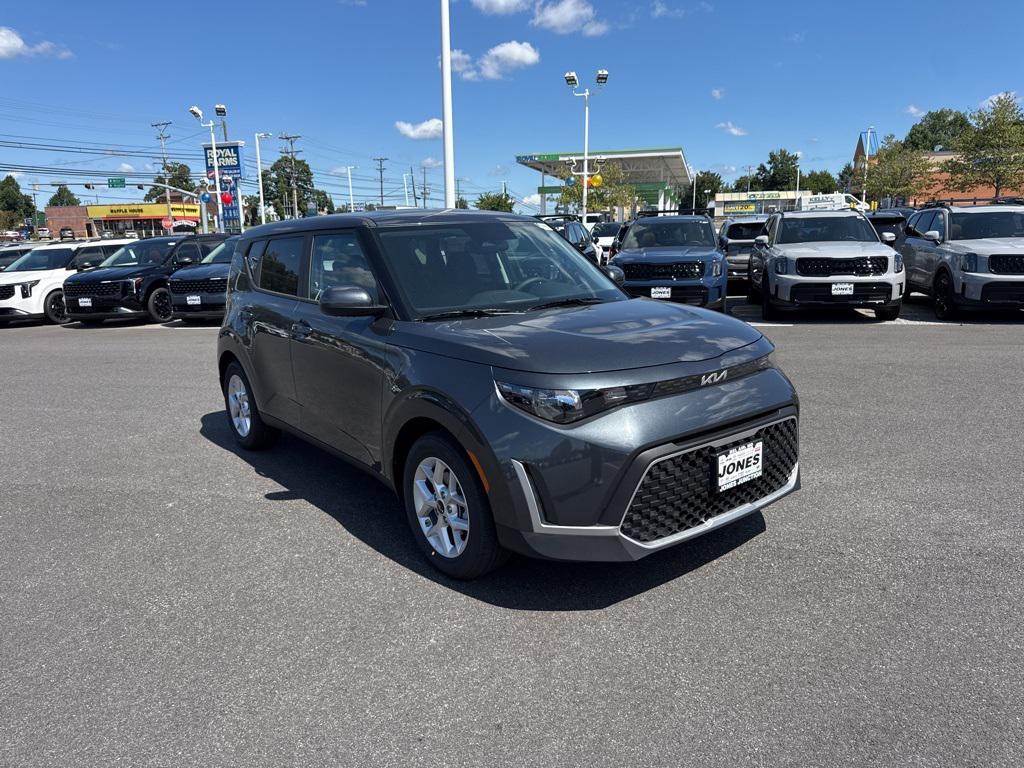 new 2025 Kia Soul car, priced at $23,794