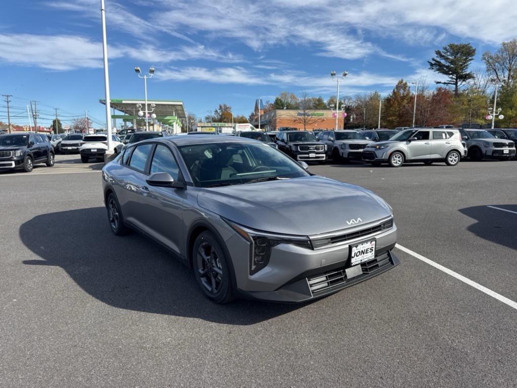 new 2025 Kia K4 car, priced at $23,216