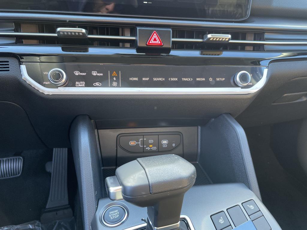 new 2026 Kia Sportage car, priced at $32,040