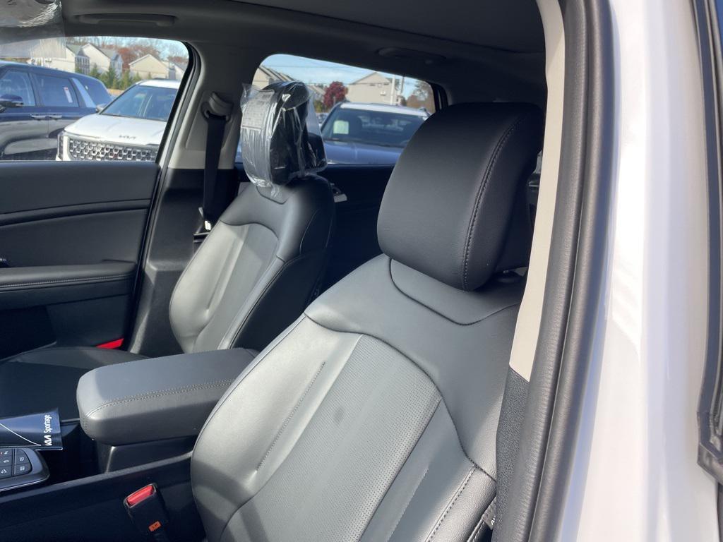 new 2026 Kia Sportage car, priced at $32,040