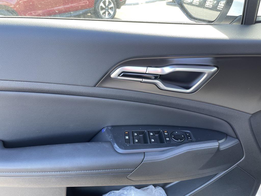 new 2026 Kia Sportage car, priced at $32,040