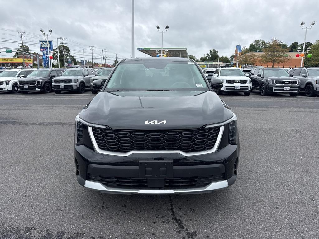 new 2025 Kia Sorento car, priced at $32,695