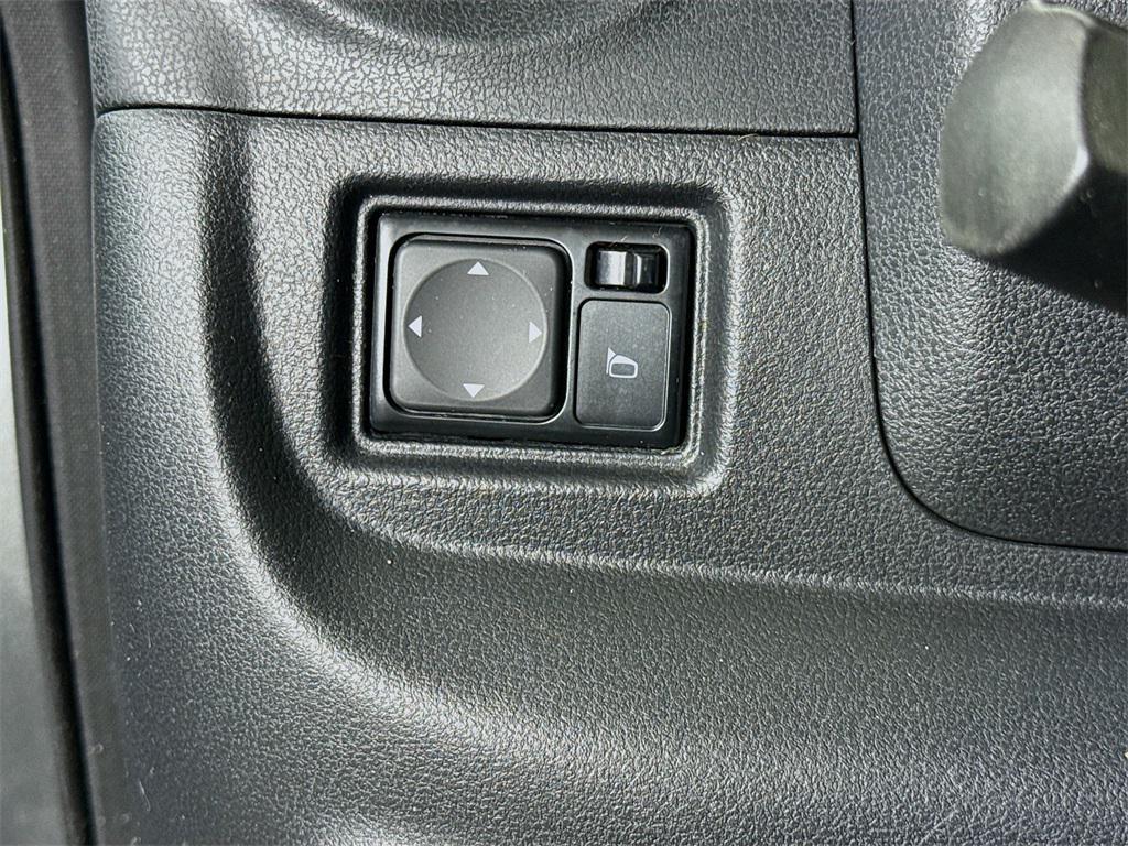 used 2014 Nissan Versa Note car, priced at $7,588