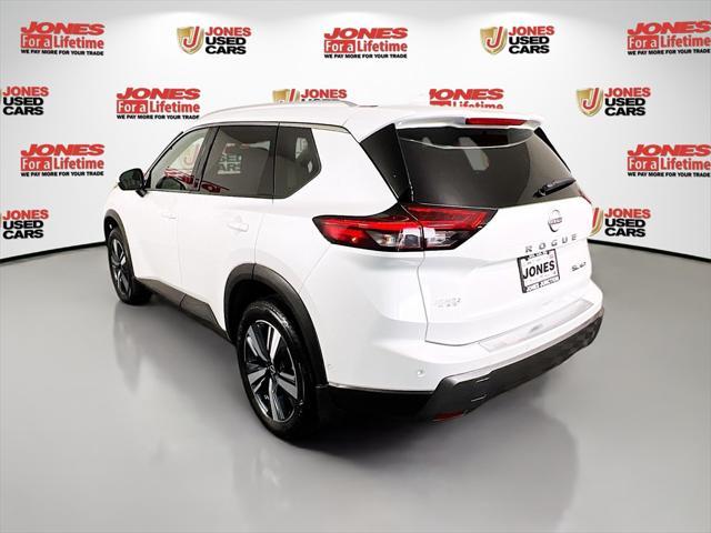used 2024 Nissan Rogue car, priced at $32,998