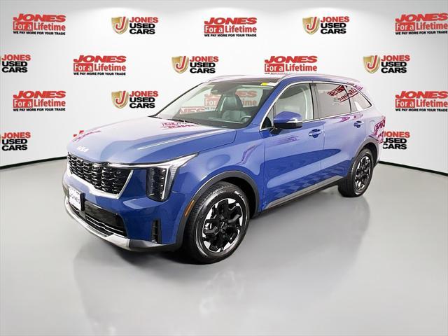 used 2024 Kia Sorento car, priced at $32,998