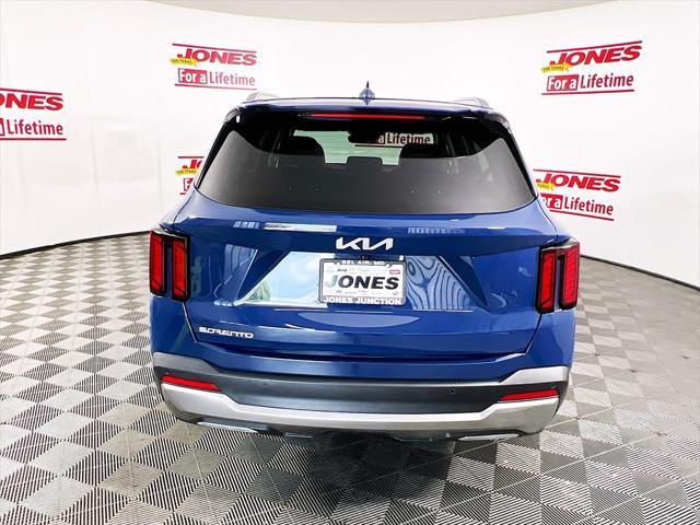 used 2024 Kia Sorento car, priced at $35,998