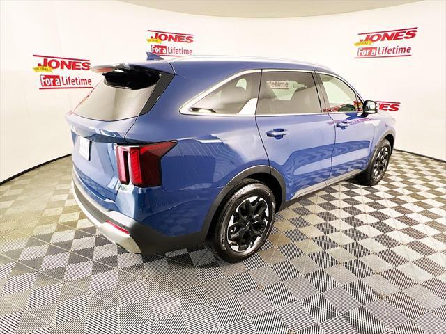 used 2024 Kia Sorento car, priced at $35,998