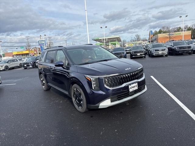 new 2025 Kia Carnival car, priced at $40,998