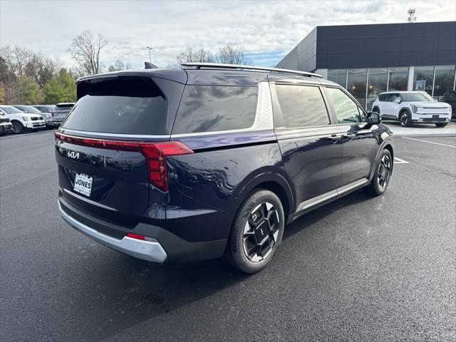 new 2025 Kia Carnival car, priced at $40,998