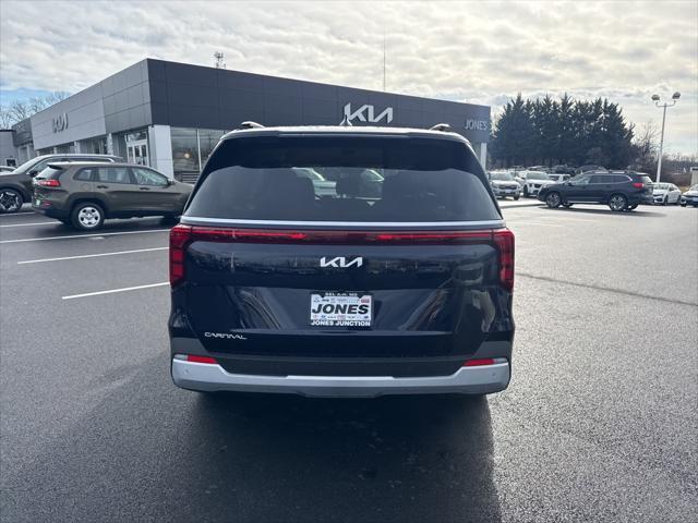 new 2025 Kia Carnival car, priced at $40,998