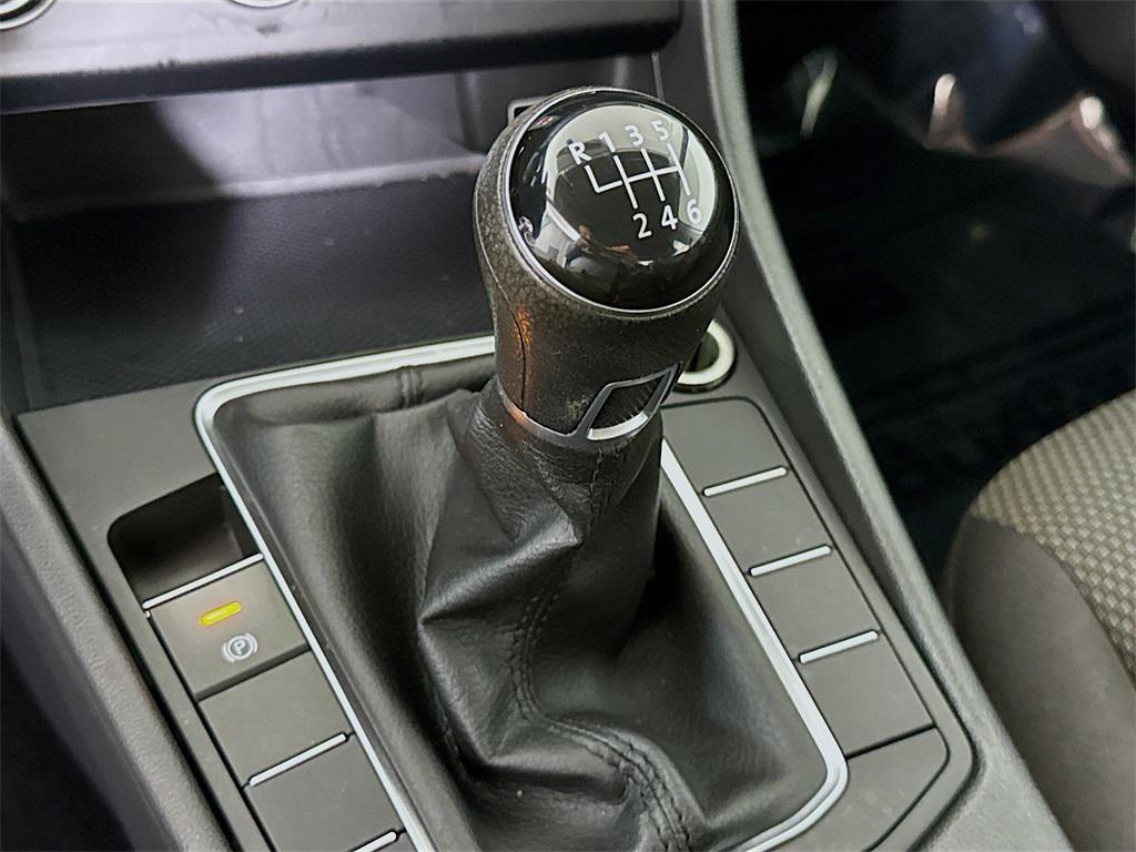 used 2019 Volkswagen Jetta car