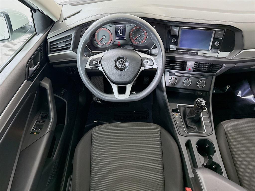 used 2019 Volkswagen Jetta car