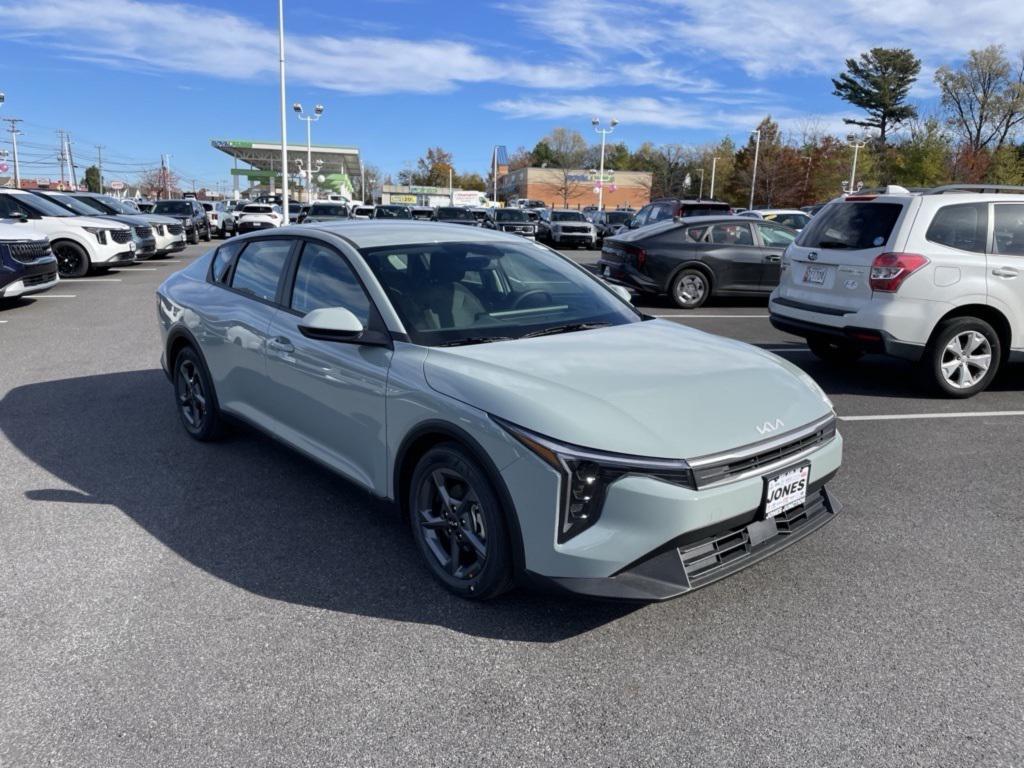 new 2025 Kia K4 car, priced at $23,216