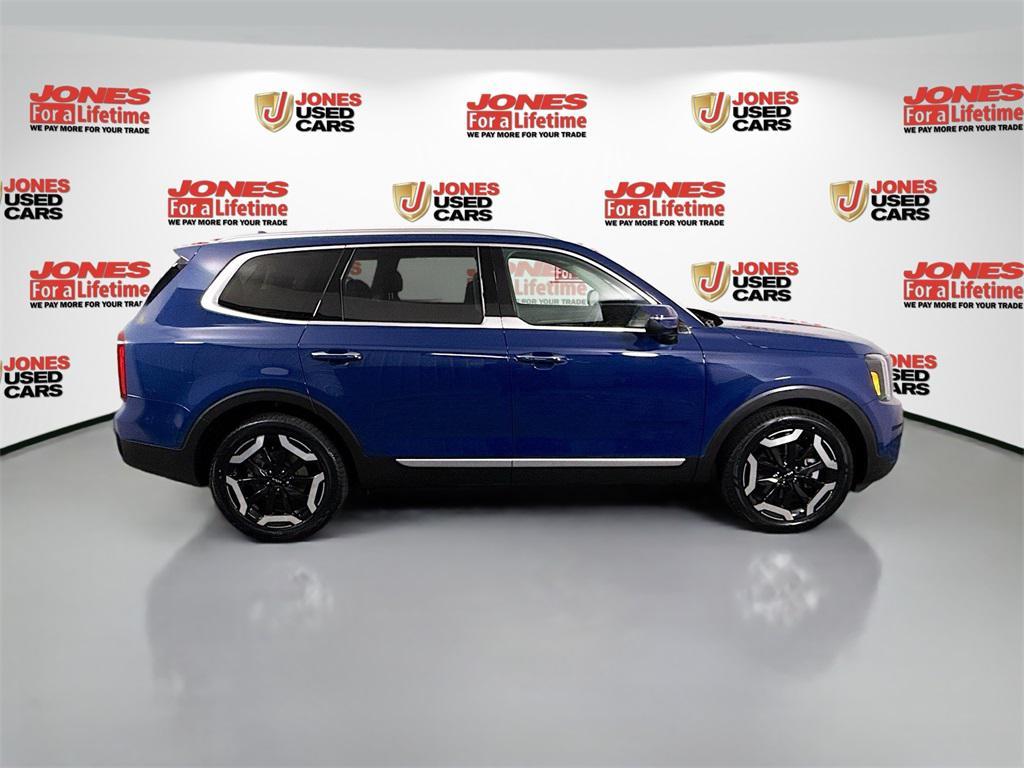 used 2023 Kia Telluride car, priced at $33,047
