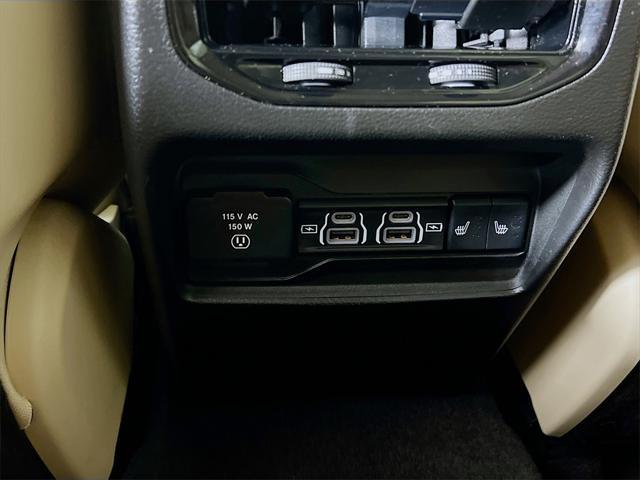 used 2022 Jeep Grand Cherokee car, priced at $32,998