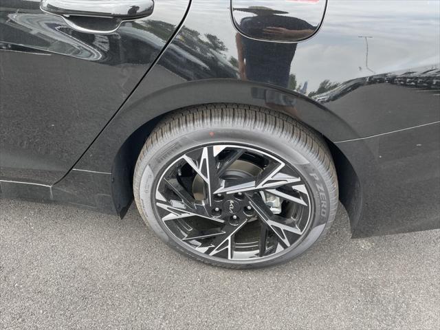 new 2025 Kia K5 car, priced at $31,585