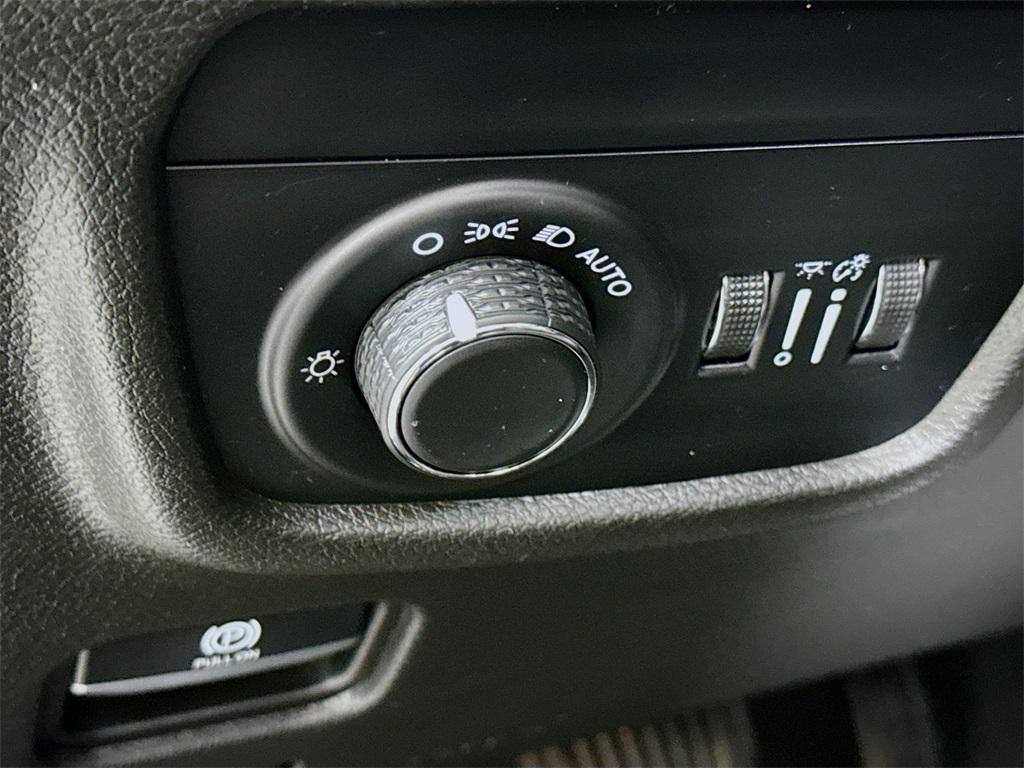 used 2022 Jeep Grand Cherokee L car, priced at $29,998