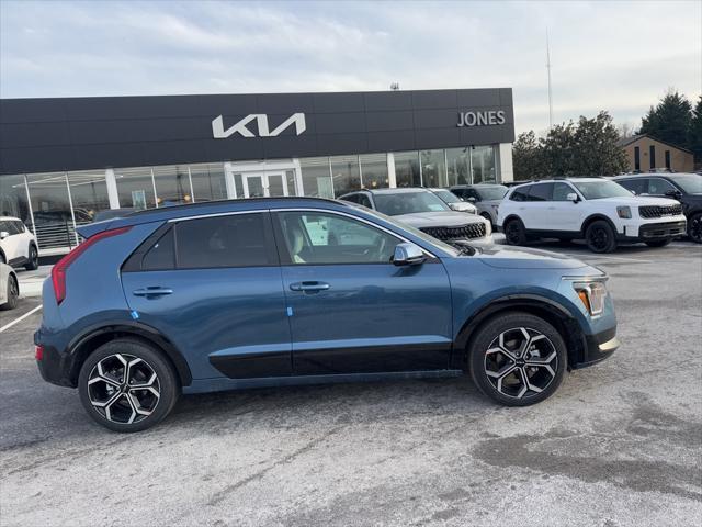 new 2025 Kia Niro car, priced at $33,660