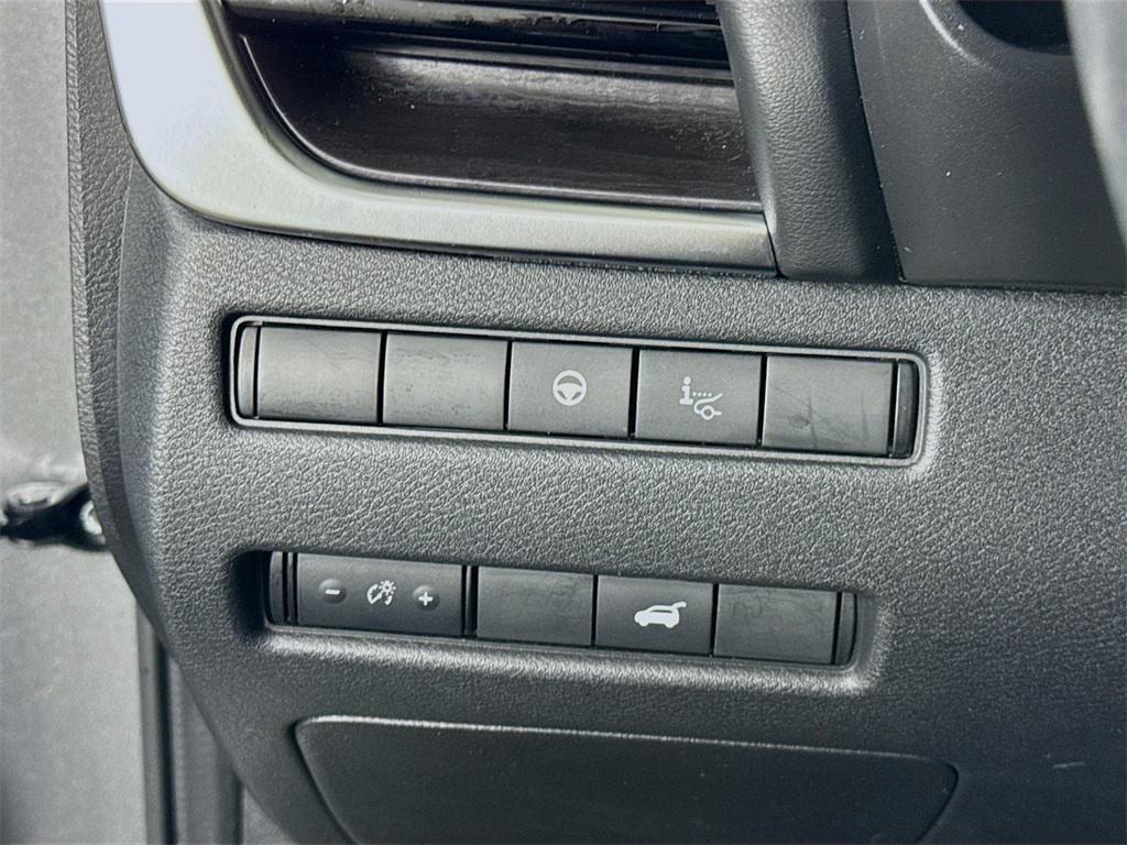 used 2023 Nissan Rogue car, priced at $28,996